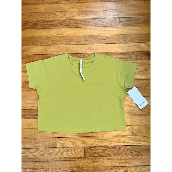 lululemon athletica Tops - Lululemon Women's Cates Tee Yellow/Green Size 8 NWT